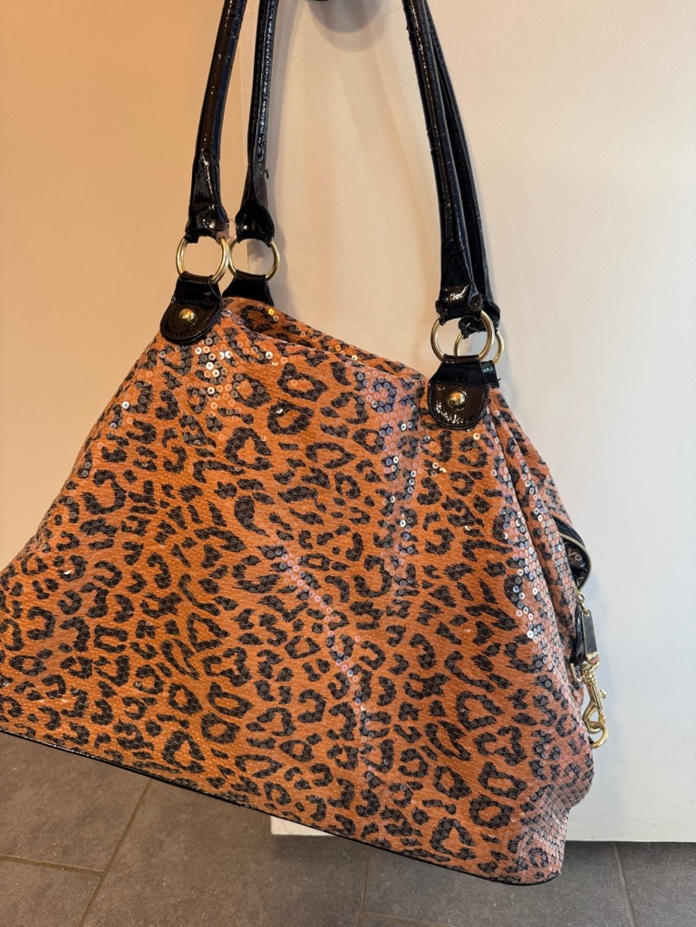 Betsy Johnson Leopard Print Sequin Weekender Bag with Black Handles - Picture 3 of 5